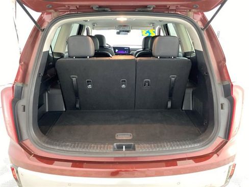 Used 2023 Kia Telluride S image 30