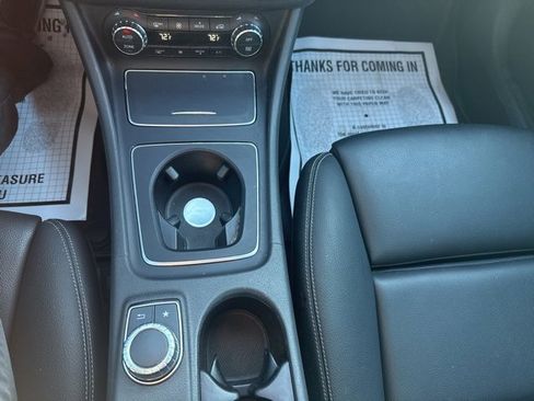 Used 2019 Mercedes-Benz GLA 250 4MATIC image 24