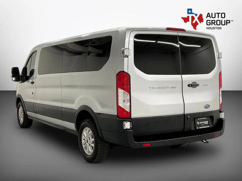 Used 2021 Ford Transit 350 XLT RWD image 3