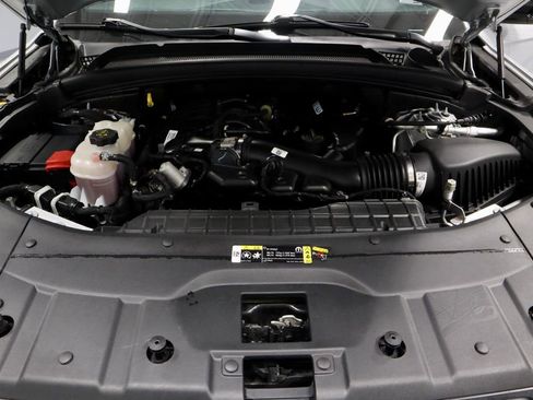 Used 2024 Jeep Grand Cherokee Altitude image 18