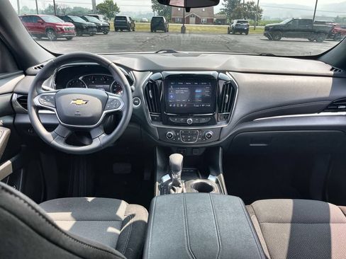 Used 2023 Chevrolet Traverse LT AWD/4WD image 19