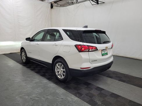 Used 2022 Chevrolet Equinox LS AWD/4WD image 5