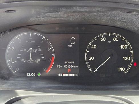 Used 2025 Honda HR-V LX image 16