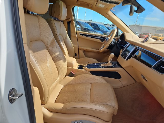 Used 2016 Porsche Macan S AWD/4WD image 32