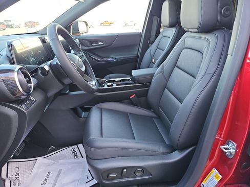 New 2026 Chevrolet Equinox LT w/ Convenience Package II image 7