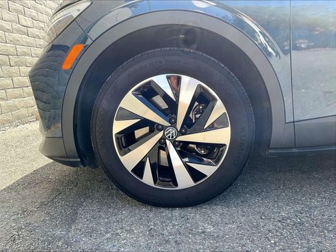 Used 2023 Volkswagen ID.4 Pro RWD image 7