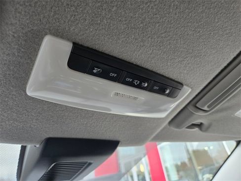 Used 2024 Nissan Kicks S image 32