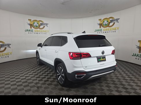 Used 2024 Volkswagen Taos SE FWD image 6