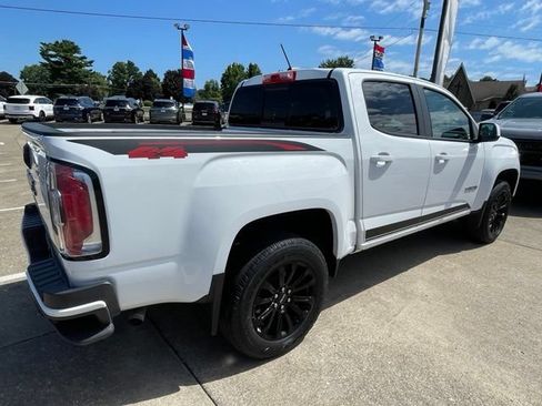 Used 2022 GMC Canyon Elevation w/ Elevation Premium Package AWD/4WD image 3