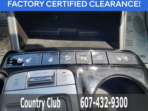 Certified 2023 Hyundai Tucson Limited AWD/4WD image 16