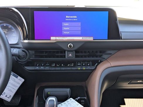 New 2026 Toyota Crown Signia image 18