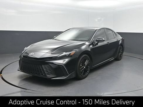 Used 2025 Toyota Camry SE w/ Multimedia Upgrade Package FWD image 1