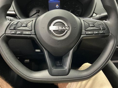 Used 2023 Nissan Altima 2.5 S FWD image 14