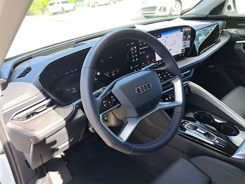 New 2025 Audi Q5 Premium Plus image 7
