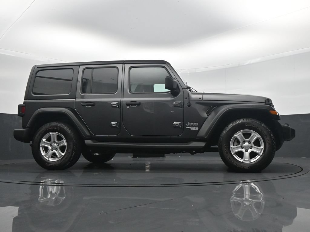 Used 2018 Jeep Wrangler Unlimited Sport AWD/4WD image 31