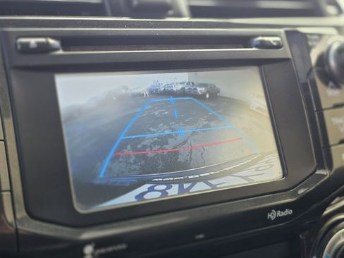 Used 2014 Toyota 4Runner Trail Premium image 30