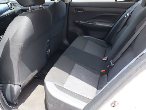 Used 2024 Nissan Versa SV FWD image 5