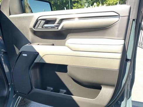 Used 2025 Chevrolet Silverado 1500 ZR2 w/ Technology Package AWD/4WD image 13