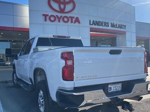 Used 2023 Chevrolet Silverado 2500 LT image 7