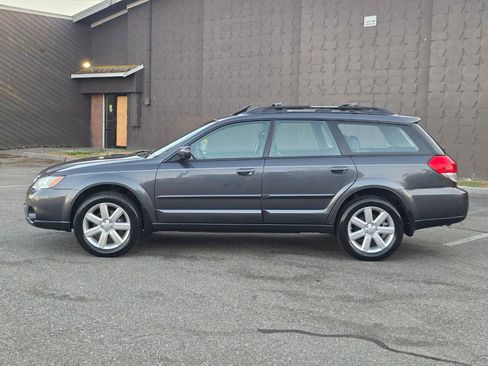 Used 2008 Subaru Outback 2.5i Limited L.L. Bean AWD/4WD image 4