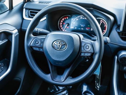 Used 2025 Toyota RAV4 LE FWD image 13