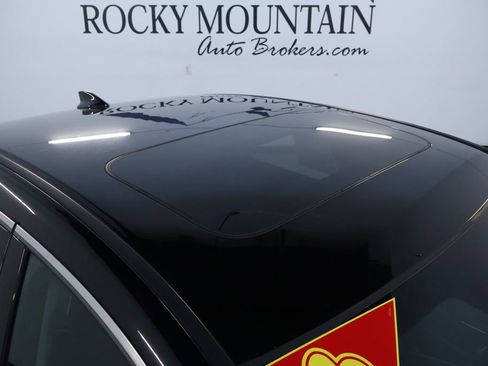 Used 2018 Acura TLX V6 w/ Technology Package image 11