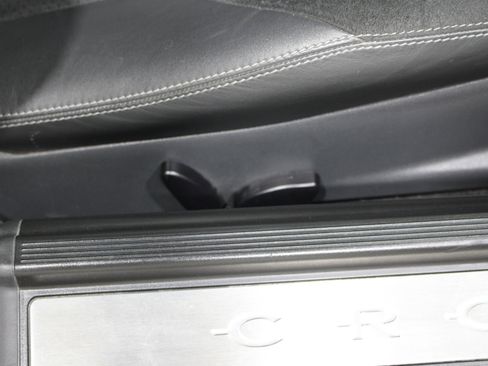 Used 2005 Chrysler Crossfire SRT-6 RWD image 17