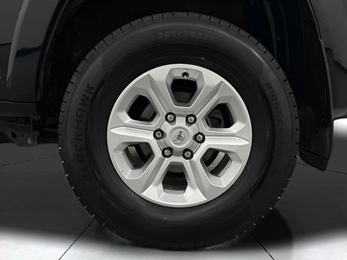 Used 2022 Toyota 4Runner SR5 image 21