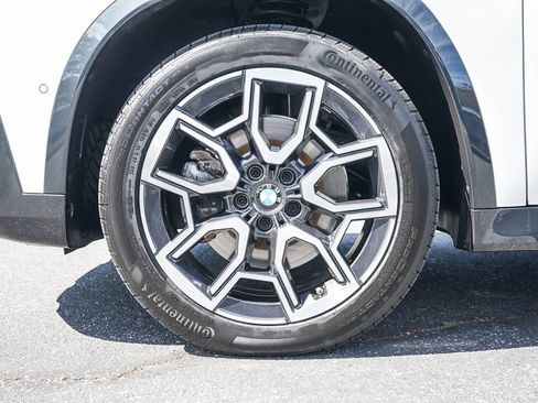Used 2023 BMW X1 xDrive28i w/ Convenience Package AWD/4WD image 9