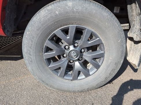 Used 2023 Toyota Tacoma SR5 w/ Technology Package image 11