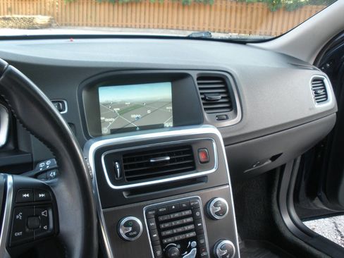 Used 2015 Volvo V60 T5 Premier FWD image 36