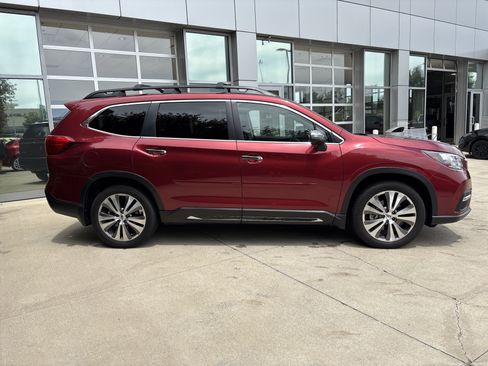 Used 2022 Subaru Ascent Touring AWD/4WD image 9