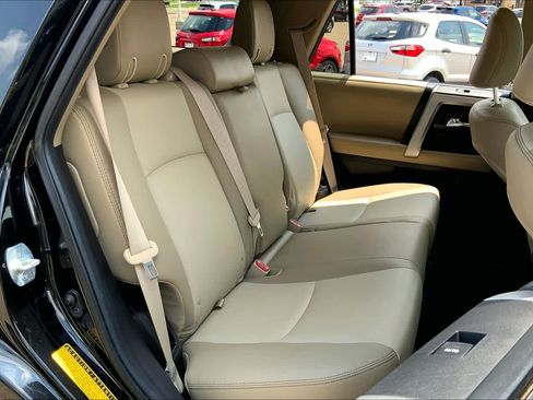 Used 2018 Toyota 4Runner SR5 Premium AWD/4WD image 21