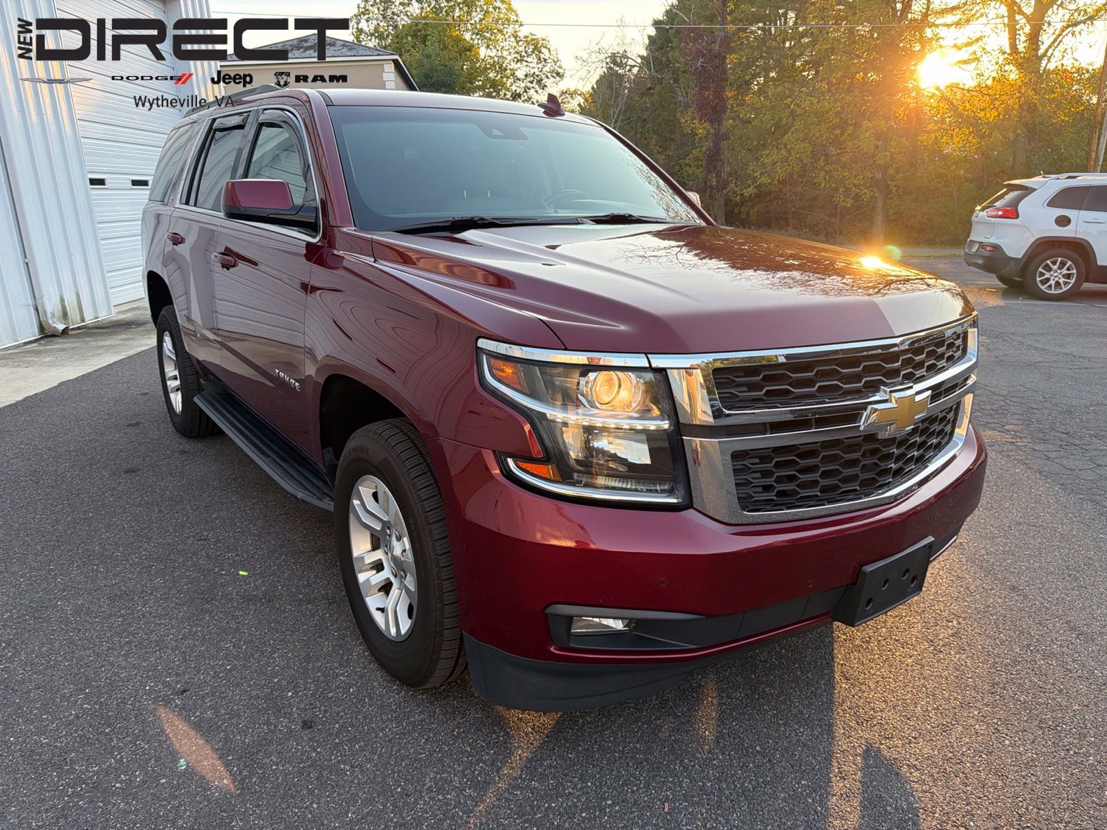 Used 2019 Chevrolet Tahoe LT w/ Luxury Package AWD/4WD image 9