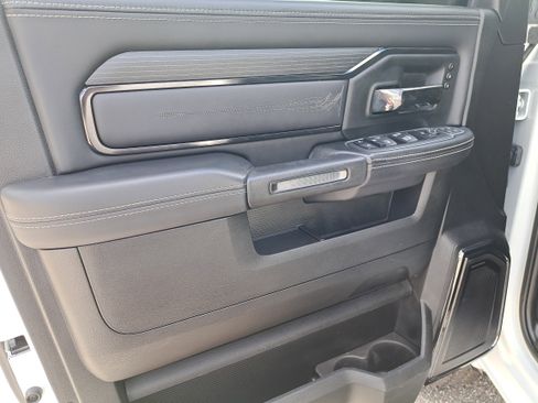 Used 2023 RAM 2500 Limited image 15