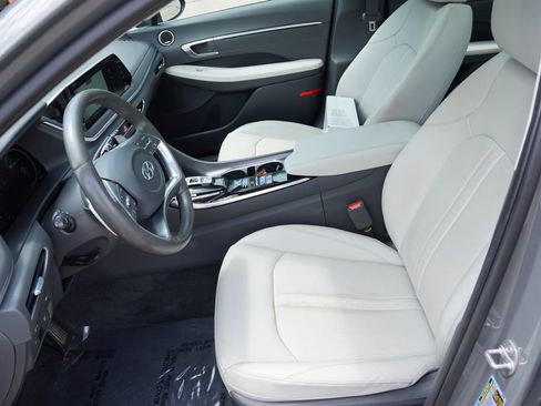 Used 2023 Hyundai Sonata Limited FWD image 15