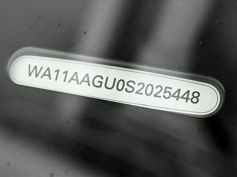 Used 2025 Audi Q5 Premium w/ Convenience Package image 26