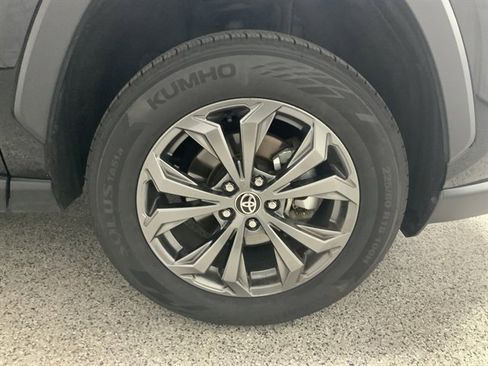 Used 2023 Toyota RAV4 Limited image 12