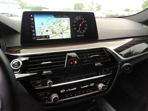 Used 2018 BMW 540i RWD image 10