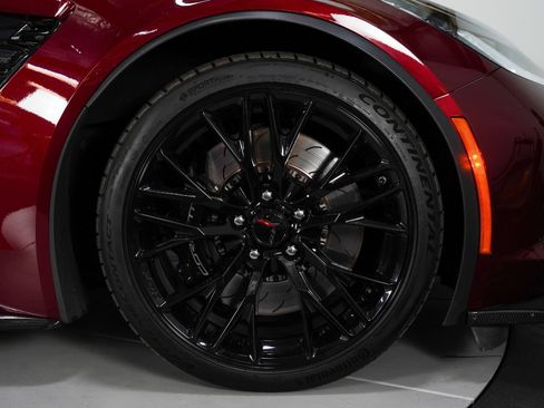 Used 2016 Chevrolet Corvette Z06 w/ 3LZ Preferred Equipment Group RWD image 29