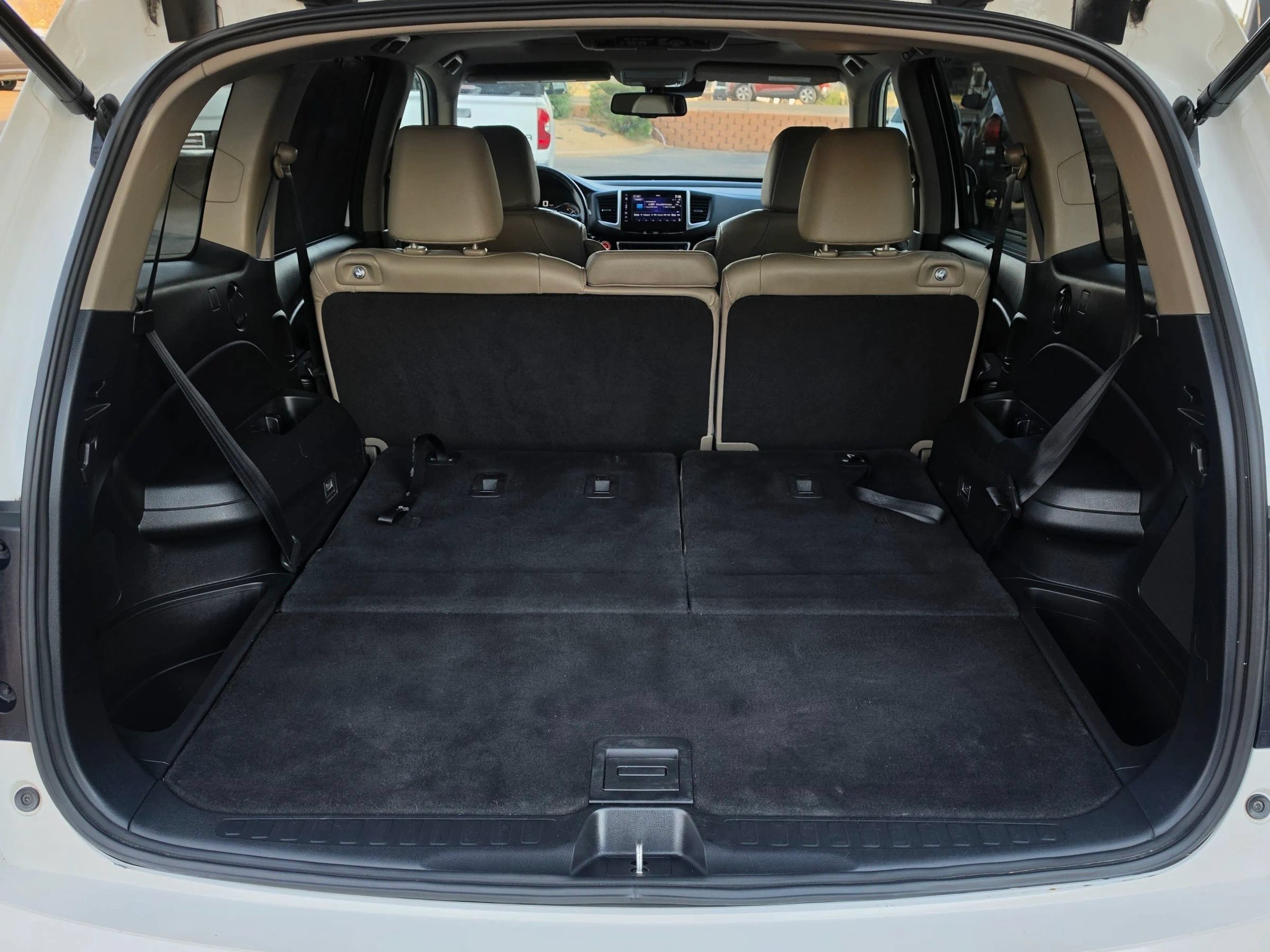 Used 2018 Honda Pilot Touring image 19