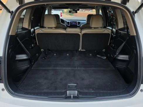 Used 2018 Honda Pilot Touring image 19