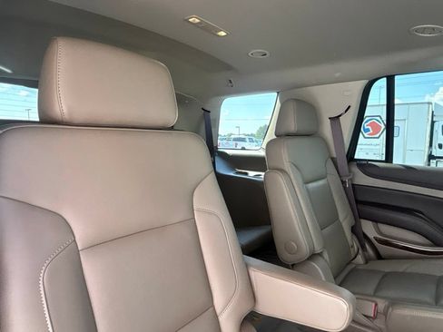 Used 2019 Chevrolet Tahoe LT w/ Luxury Package AWD/4WD image 28