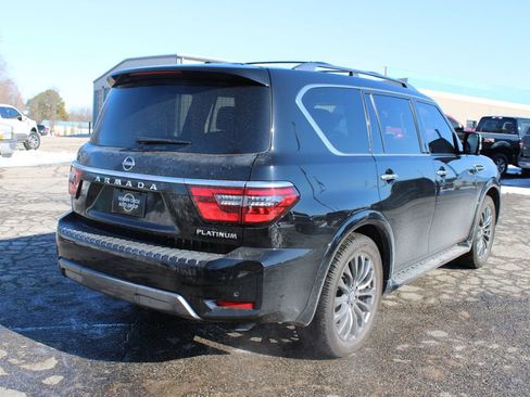 Used 2024 Nissan Armada Platinum w/ Captain's Chairs Package image 9
