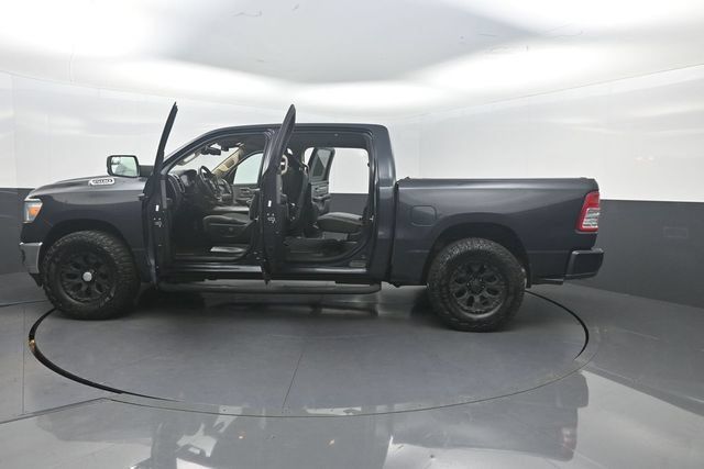 Used 2019 RAM 1500 Big Horn RWD image 36