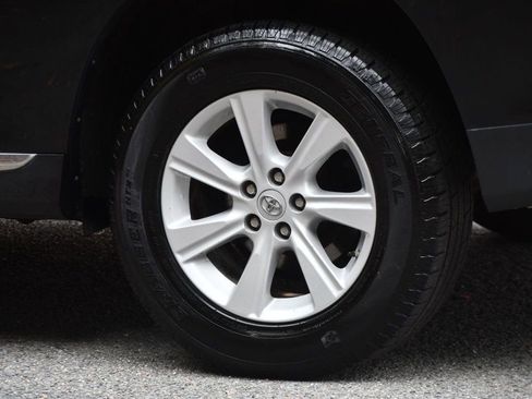 Used 2013 Toyota Highlander SE image 18