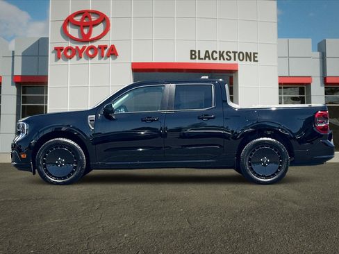 Used 2025 Ford Maverick Lobo AWD/4WD image 6