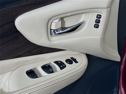 Used 2021 Nissan Murano Platinum w/ Cargo Package image 22