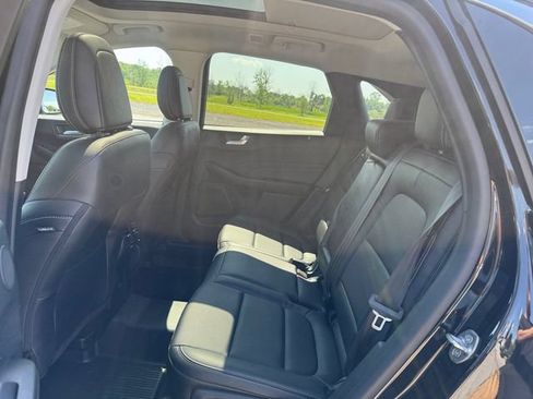 Used 2021 Ford Escape Titanium w/ Class II Trailer Tow Package AWD/4WD image 16