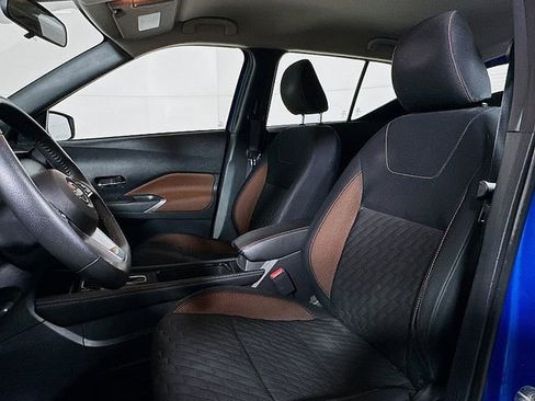 Used 2023 Nissan Kicks SR w/ Exterior Package FWD image 10